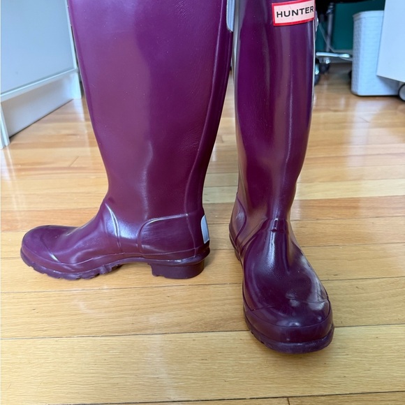 Hunter Original Gloss Purple Rain Boots - Picture 2 of 4